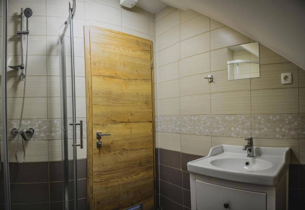 Hotel Ta Fabrika Restavracija,Pizzerija In Prenocisca Dravograd Exteriér fotografie